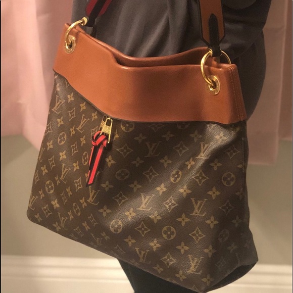 Louis Vuitton Tuileries Hobo - Picture 2 of 16